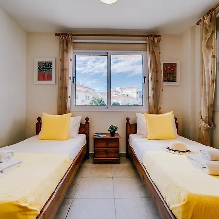 Dora Apartament Paralimni
